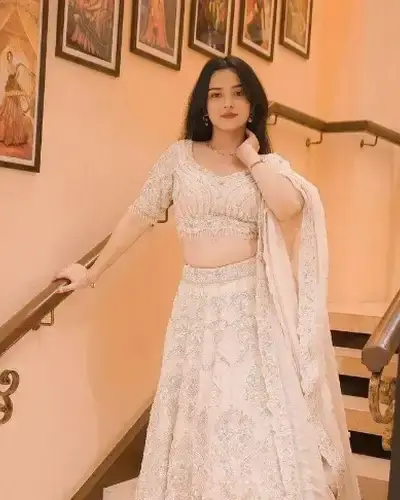 Escort Dhrangadhra